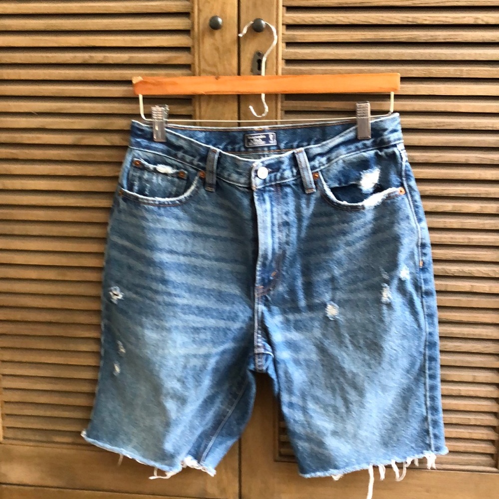 Abercrombie 29/8 high rise women’s shorts